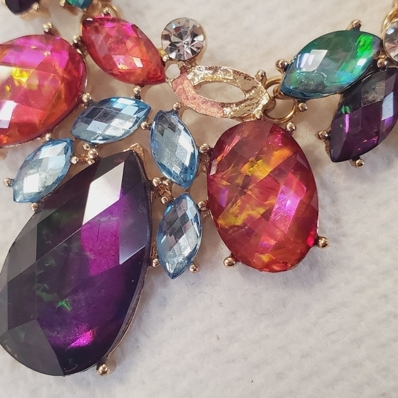Multi Gemstone Rhinestone Crystals Necklace.🌴 - Picture 5 of 5